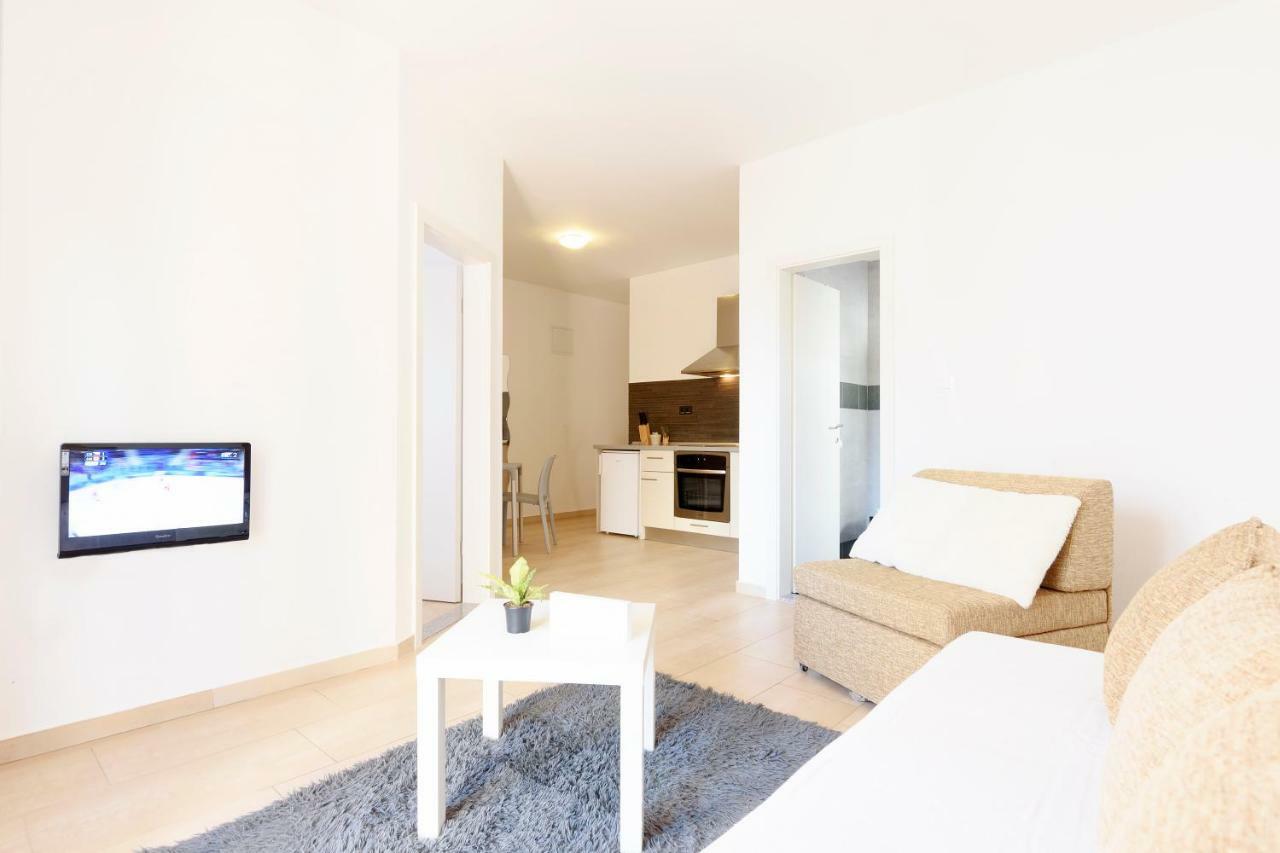 Very Special Apartments Pakostane Ngoại thất bức ảnh