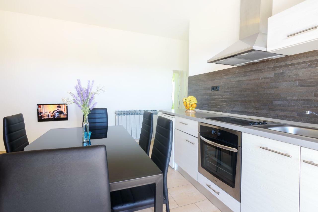 Very Special Apartments Pakostane Ngoại thất bức ảnh